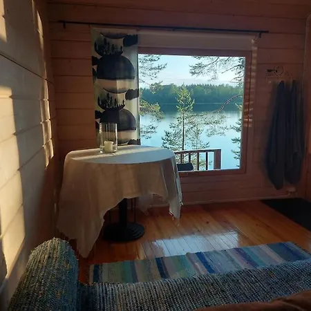 Lumous Forest Hut, Luontovire *